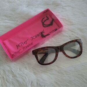 Betsey Johnson +2.50 Blue Light Glasses